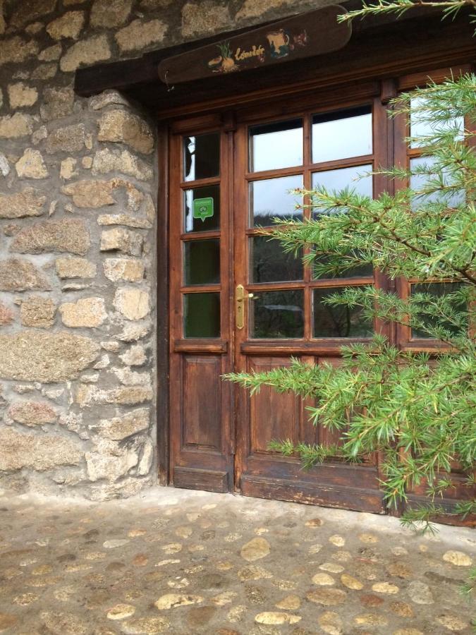 El Jardin Del Conde Guest House Puerto de Bejar Exterior photo